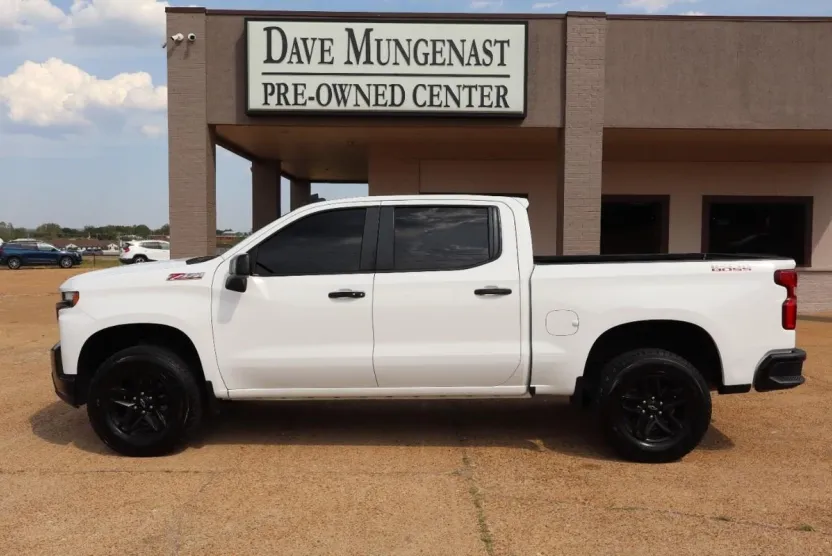 2021 Chevrolet Silverado 1500 LT Trail Boss photo 1