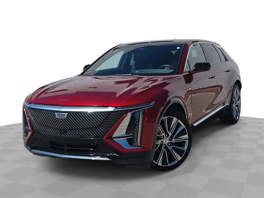 2024 Cadillac Lyriq Luxury photo 1
