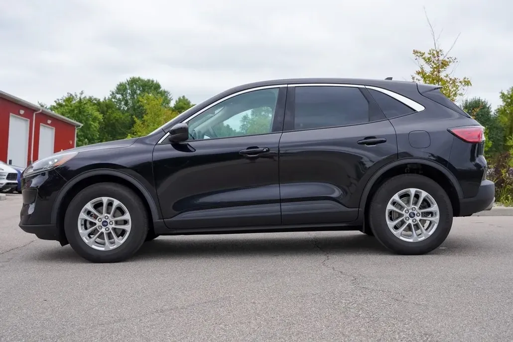 2020 Ford Escape SE photo 1