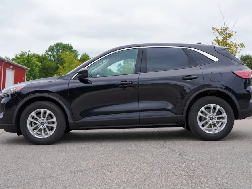 2020 Ford Escape SE photo 1
