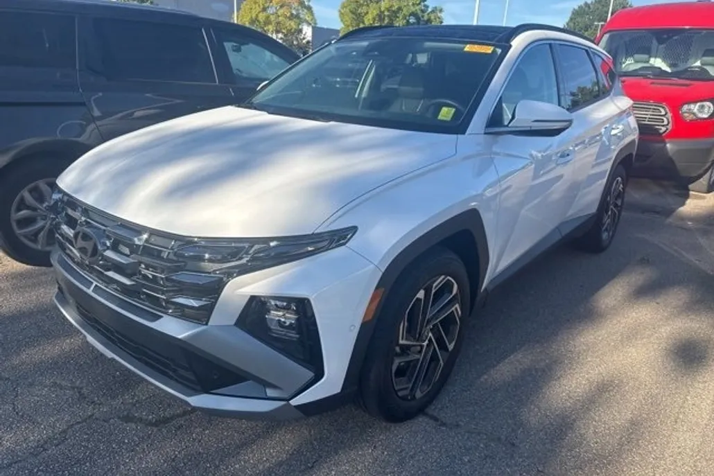 2025 Hyundai Tucson Limited photo 1
