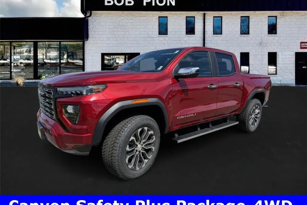 2025 Gmc Canyon Denali photo 1