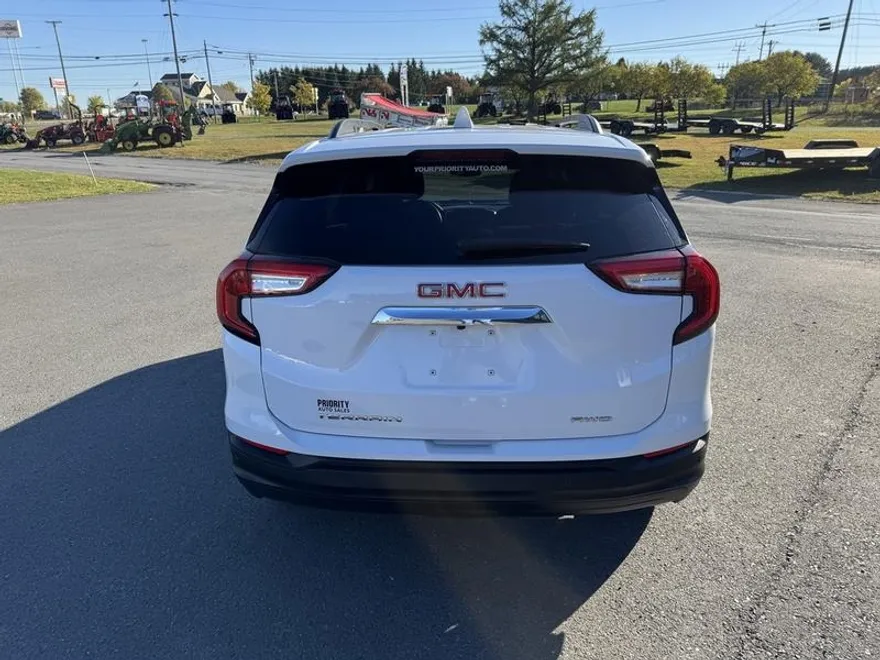2023 Gmc Terrain SLE photo 1
