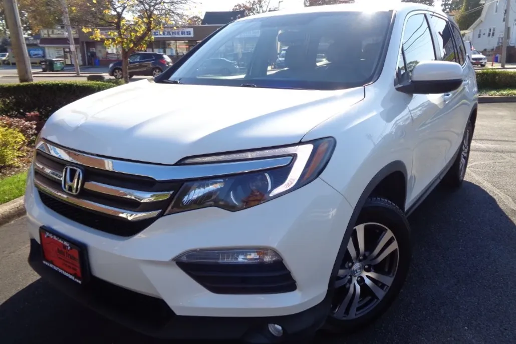 2016 Honda Pilot EX-L photo 1
