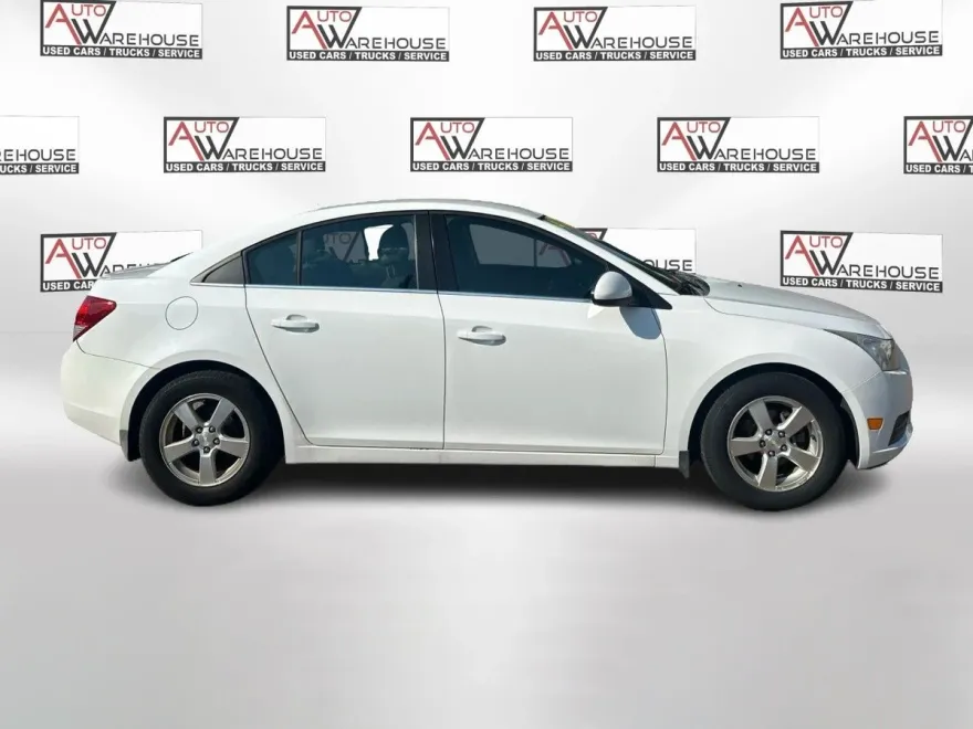 2014 Chevrolet Cruze photo 1