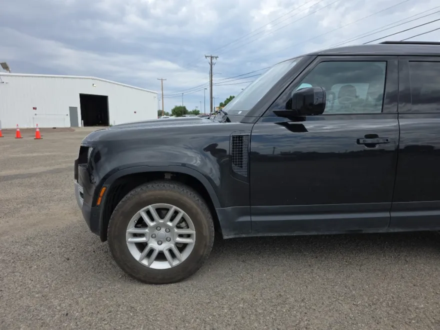 2020 Land Rover Defender 110 S photo 1