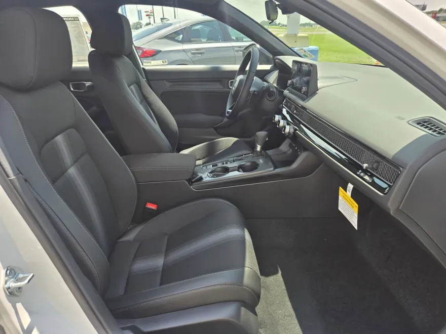 2025 Honda Civic Hatchback Sport photo 1