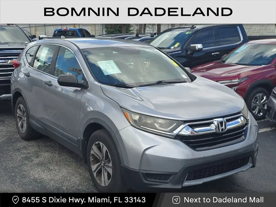 2017 Honda CR-V LX photo 1