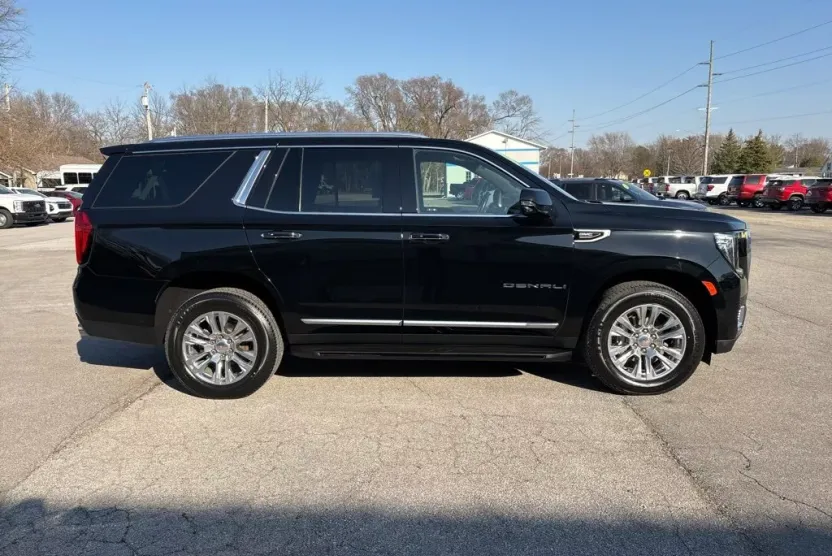 2021 Gmc Yukon Denali photo 1