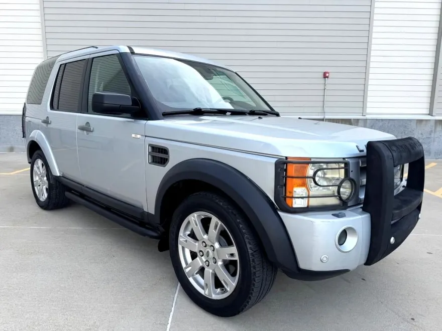 2009 Land Rover LR3 HSE photo 1