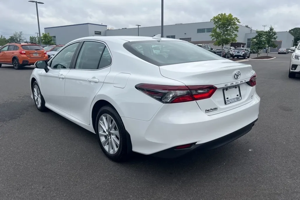 2024 Toyota Camry LE photo 1