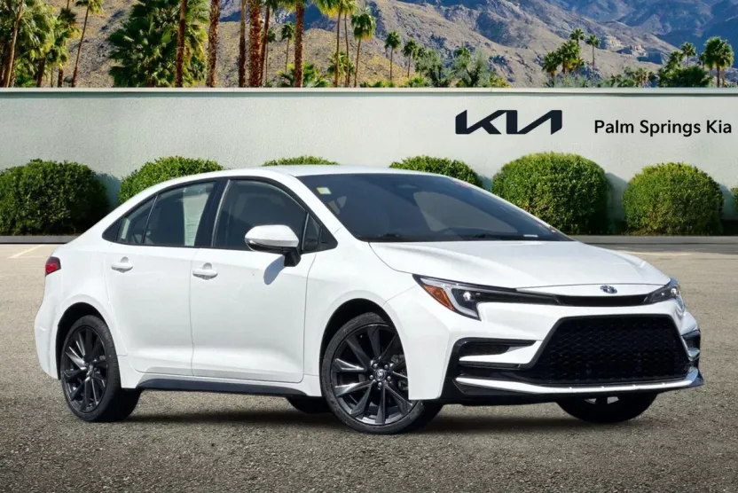 2025 Toyota Corolla Hybrid SE photo 1