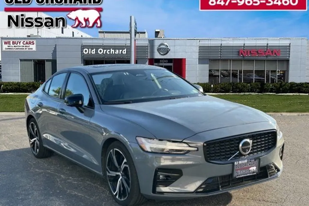 2024 Volvo S60 B5 Plus photo 1
