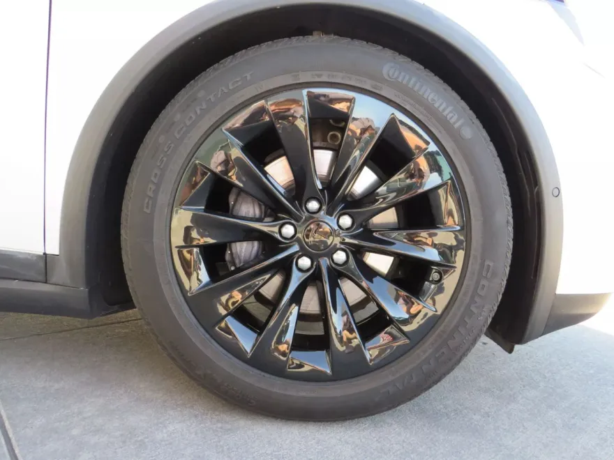 2017 Tesla Model X 100D photo 47