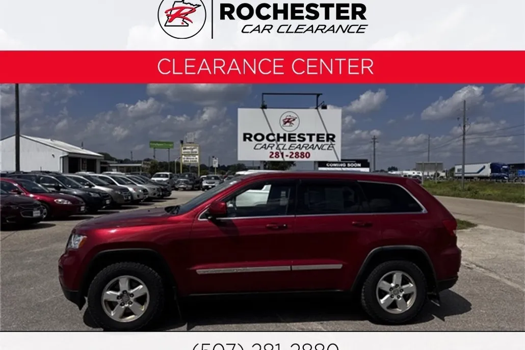 2011 Jeep Grand Cherokee Laredo photo 1