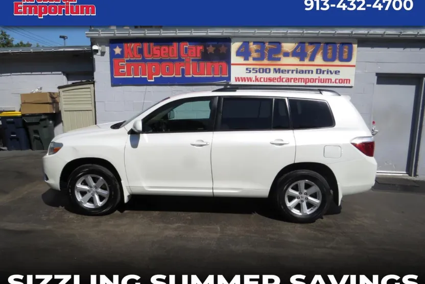 2010 Toyota Highlander Base photo 1