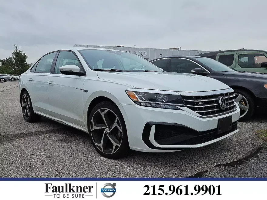 2020 Volkswagen Passat 2.0T R-Line photo 1