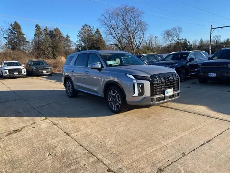 2025 Hyundai Palisade SEL photo 1