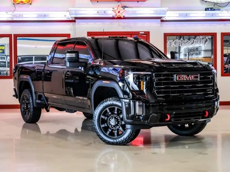 2024 Gmc Sierra HD AT4 photo 1