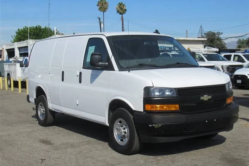 2022 Chevrolet Express 3500 Cargo Van photo 1