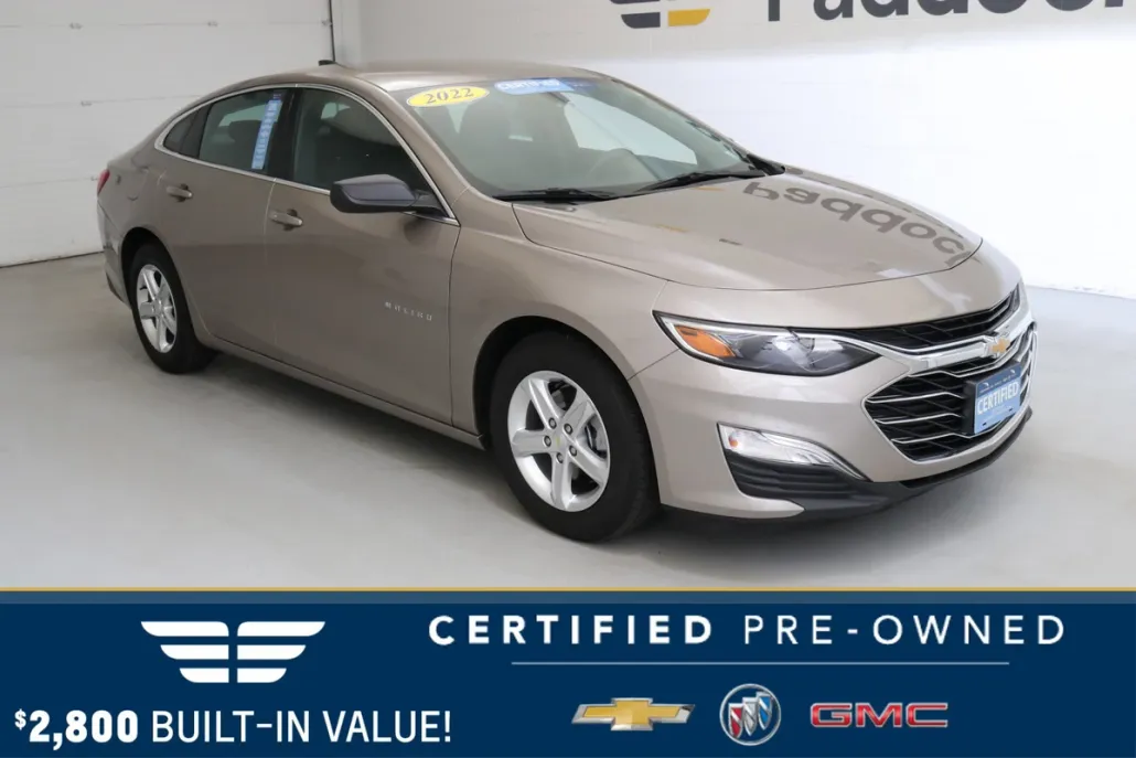 2022 Chevrolet Malibu LS photo 1