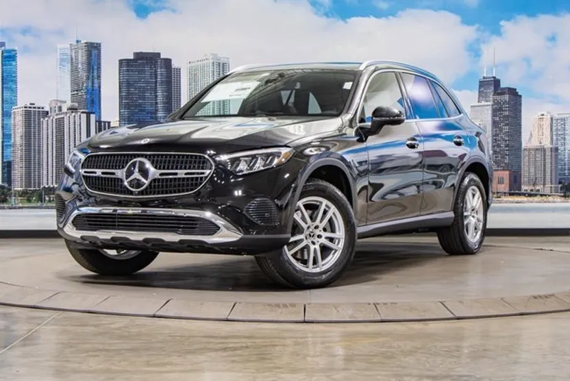 2026 Mercedes Benz GLC 300 4MATIC photo 1