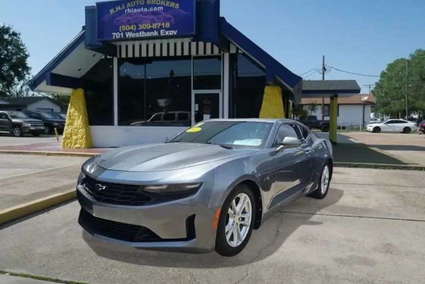 2019 Chevrolet Camaro LS Coupe photo 1