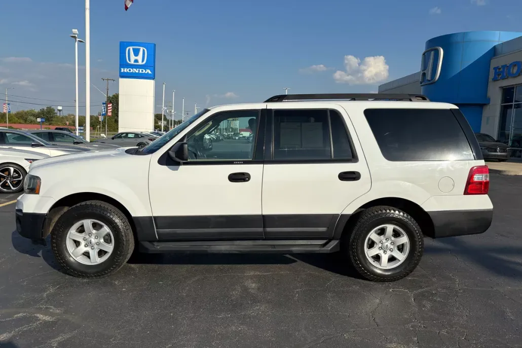 2015 Ford Expedition XL photo 1