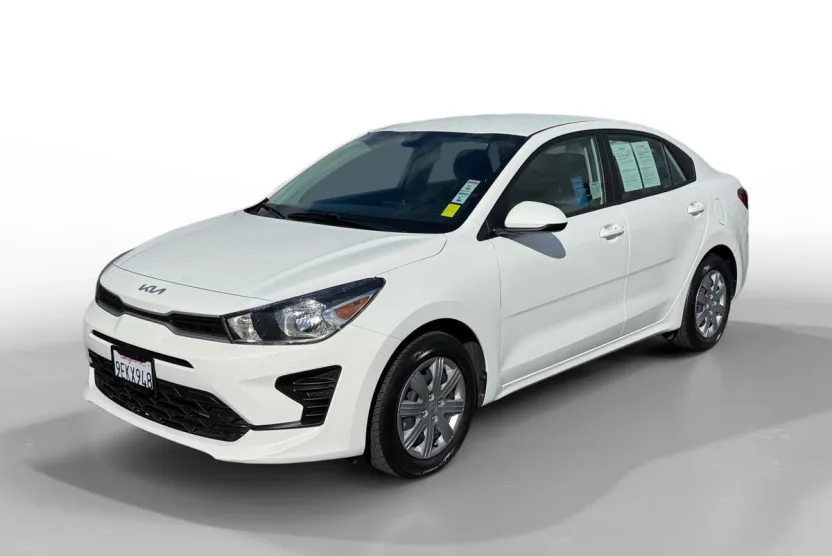 2023 Kia Rio LX photo 1