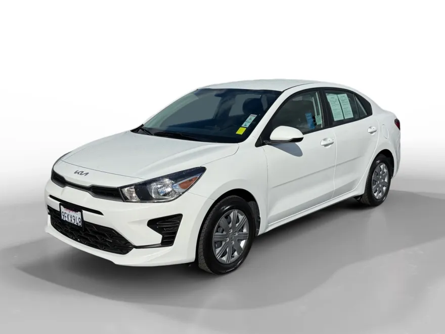 2023 Kia Rio LX photo 1