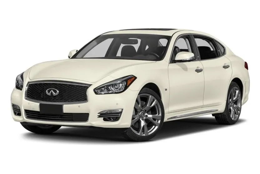 2017 Infiniti Q70L photo 1