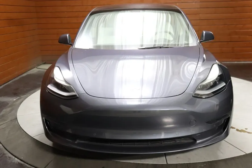 2023 Tesla Model 3 photo 1