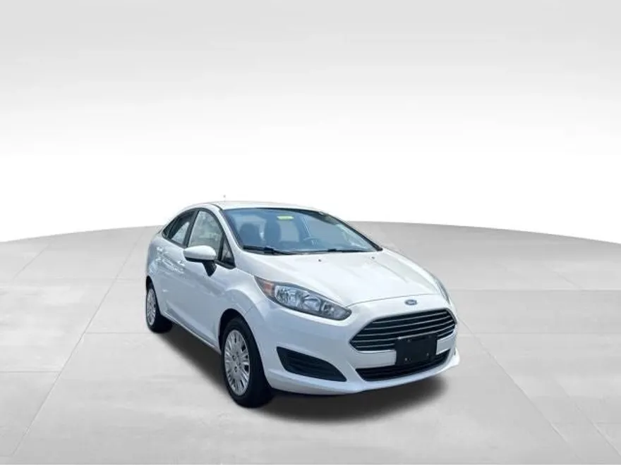 2019 Ford Fiesta S photo 1