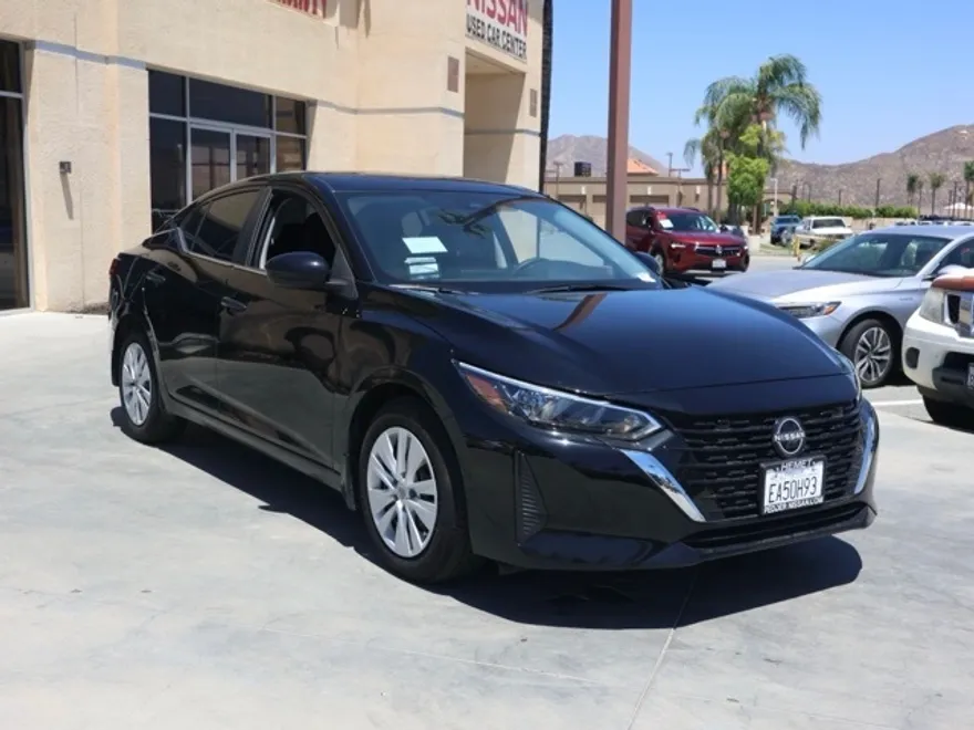 2025 Nissan Sentra S photo 1
