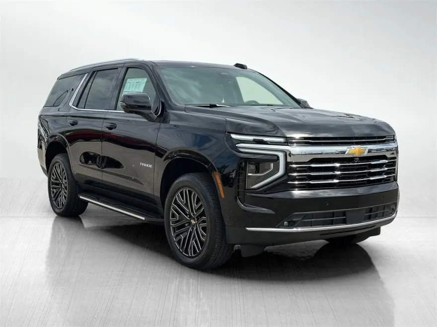 2025 Chevrolet Tahoe LT photo 1