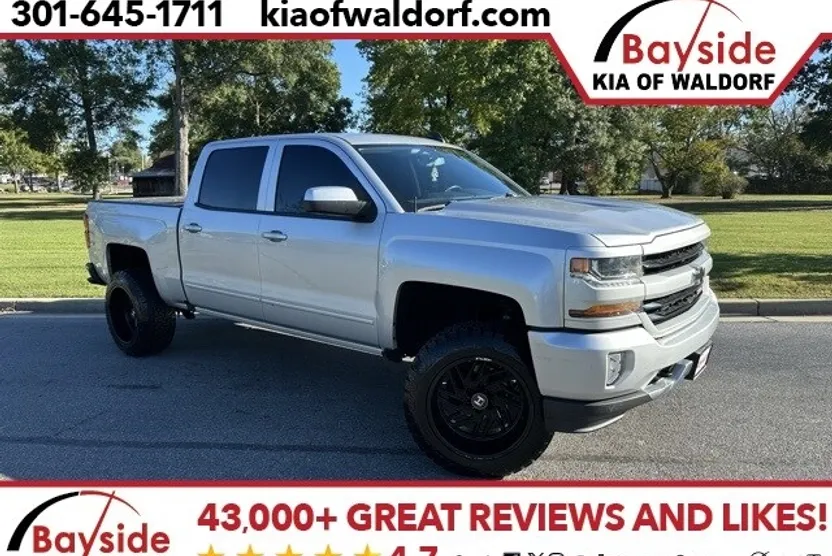 2018 Chevrolet Silverado 1500 LT photo 1