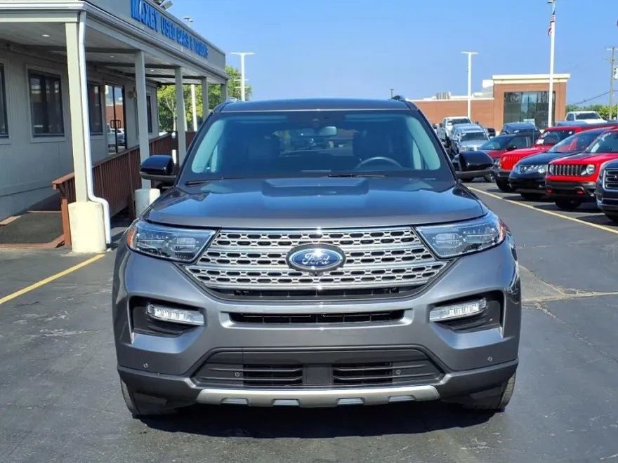 2022 Ford Explorer Limited photo 1