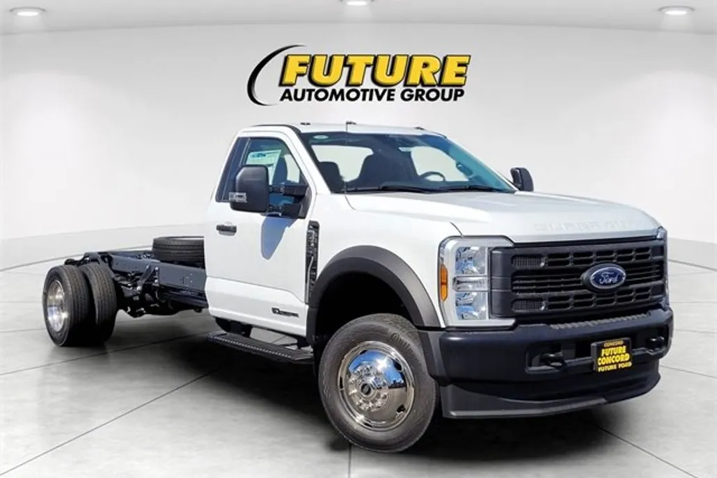 2024 Ford F-550 XL photo 1