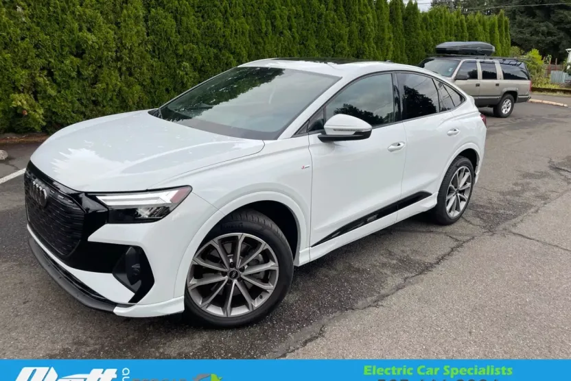 2022 Audi Q4 Sportback E-tron 50 Premium Plus photo 1