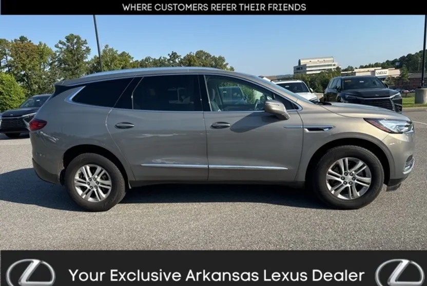 2018 Buick Enclave Essence photo 1