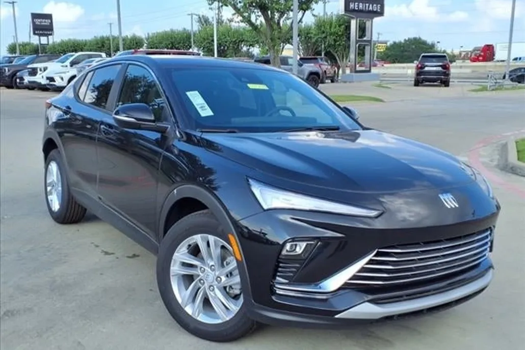 2025 Buick Envista Preferred photo 1