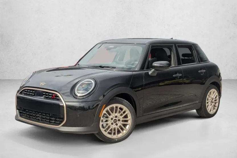 2025 Mini Cooper 4 Door Hardtop S photo 1