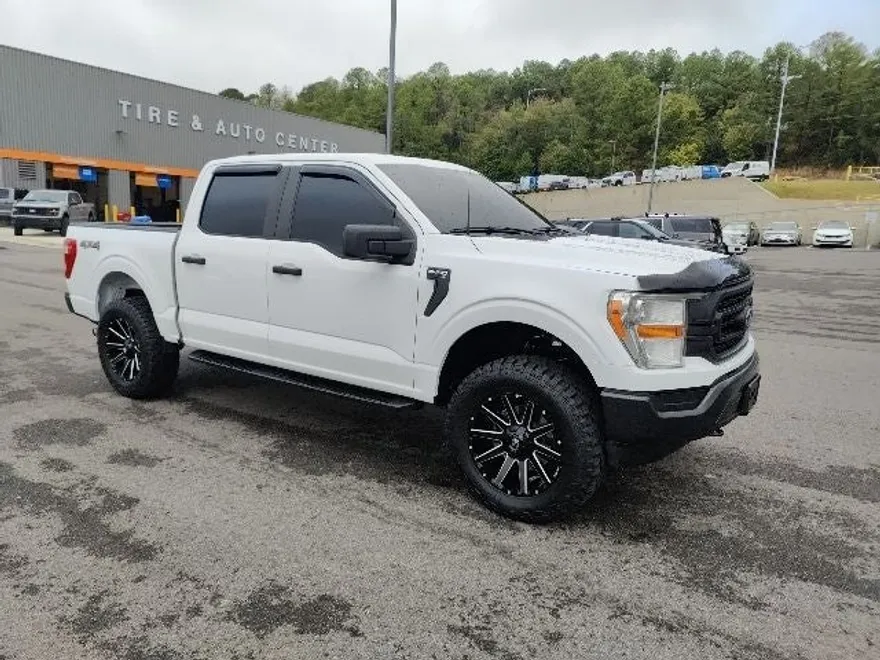 2022 Ford F-150 XL photo 1