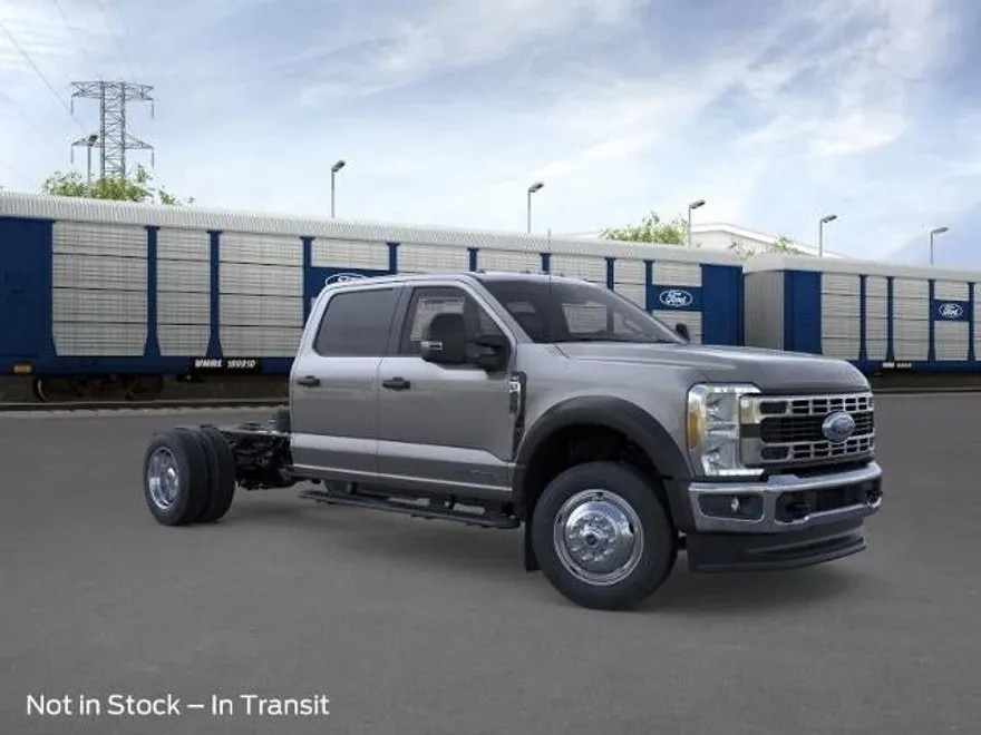 2026 Ford F-450 XLT photo 1
