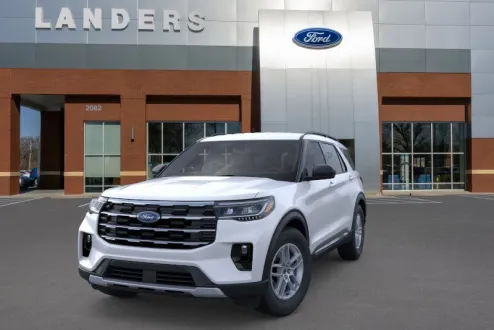 2025 Ford Explorer photo 1