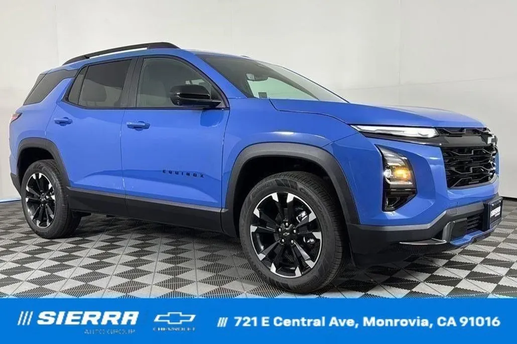 2025 Chevrolet Equinox RS photo 1