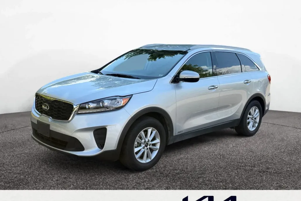 2019 Kia Sorento LX photo 1