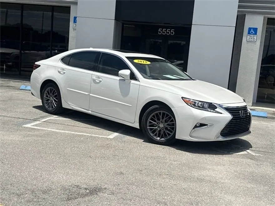 2018 Lexus ES 350 photo 1