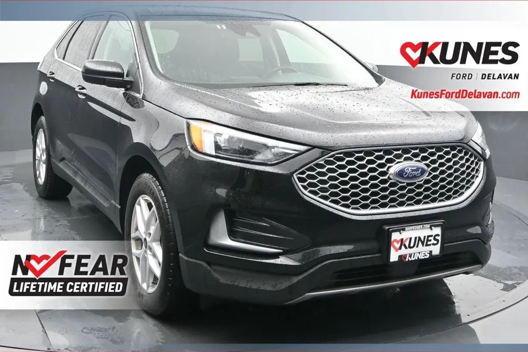 2024 Ford Edge SEL photo 1