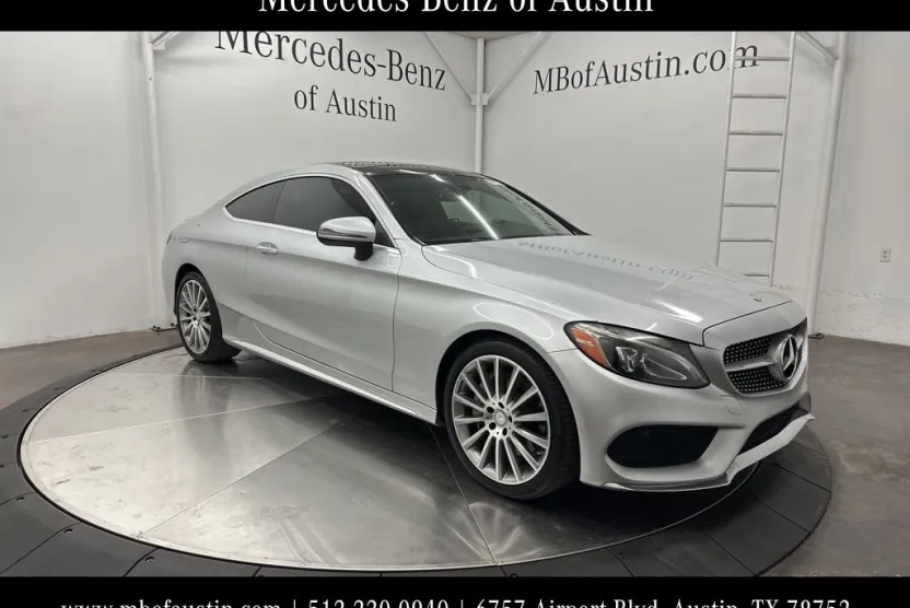 2017 Mercedes Benz C 300 photo 1